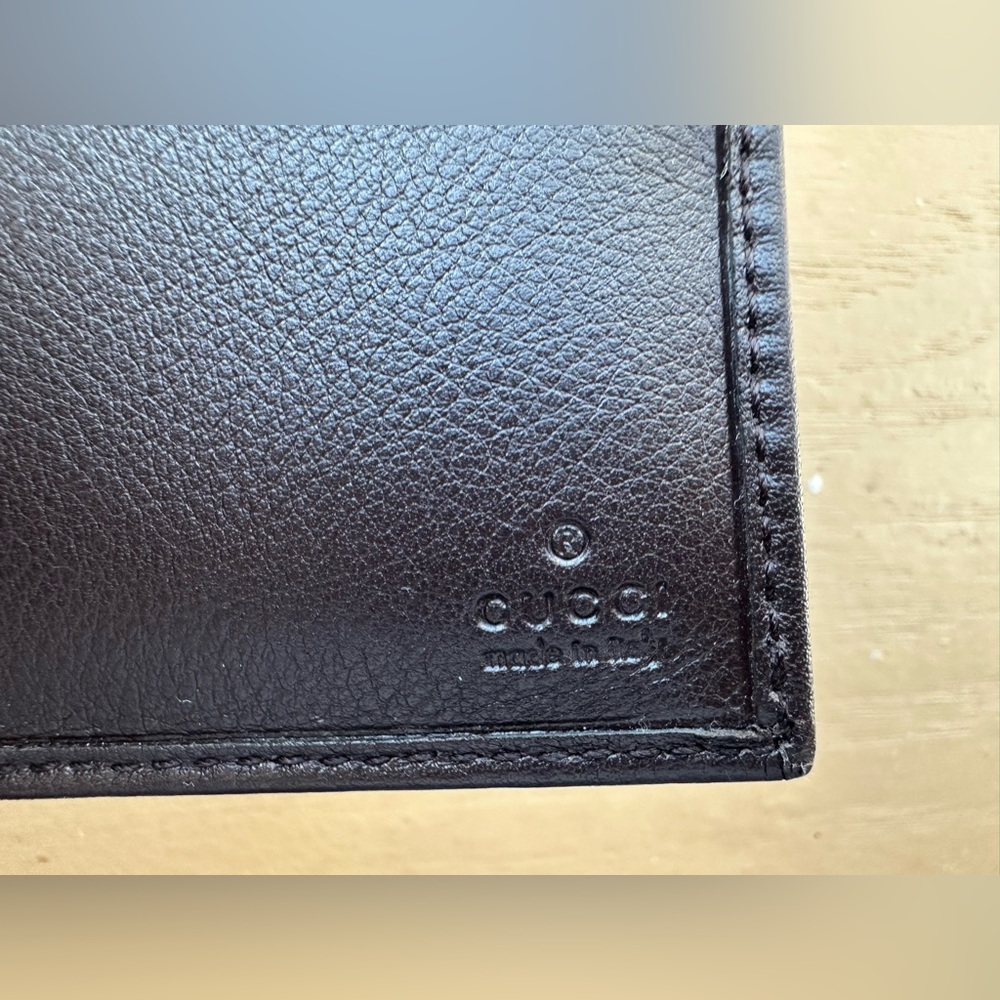 Gucci GG Supreme Canvas Bifold Wallet with Green and Red Web Stripe - Picture 11 of 15